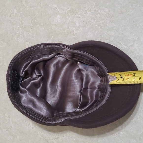 olive Stefeno cap, wool blend, sz S - Picture 8 of 8